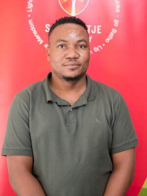 Mr Mnoneleli Nogwina